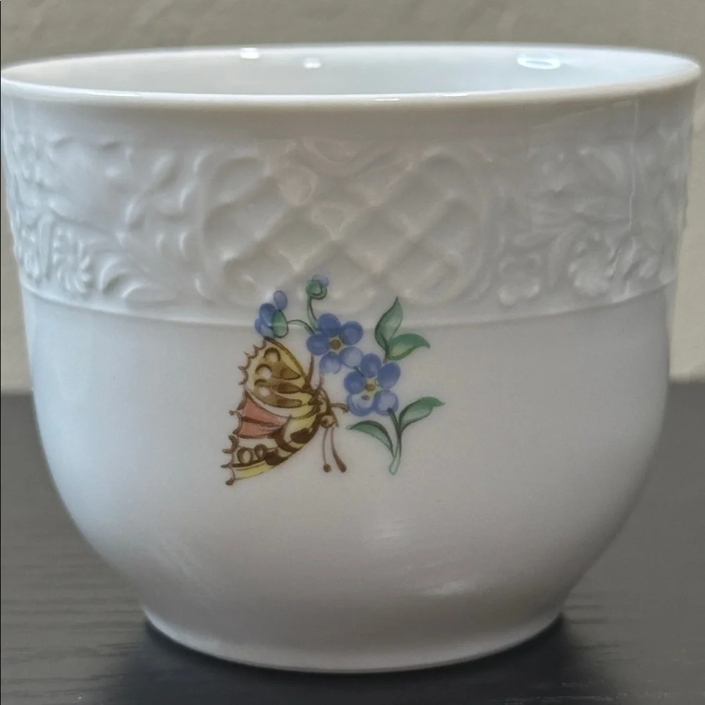 Christineholm Vestergaard von Wright Aglais Cardui High Quality Porcelain 4pc